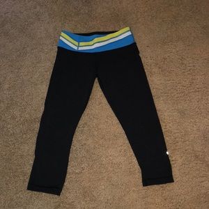 Lululemon crop leggings size 6
